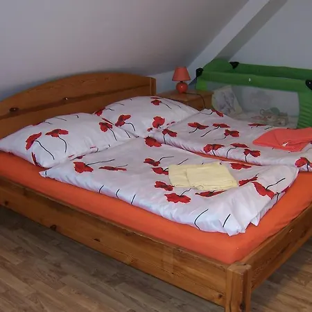 Podkroví V Jihočeském Statku Nemejice