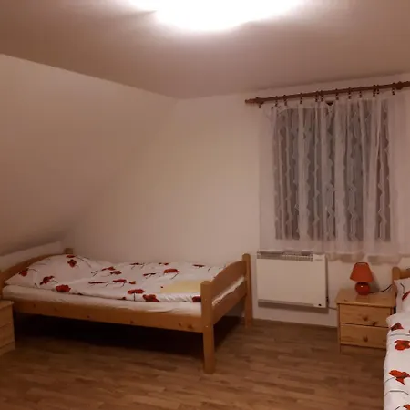 Venkovský dům Podkroví V Jihočeském Statku