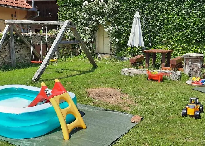 Venkovský dům Podkroví V Jihočeském Statku Nemejice