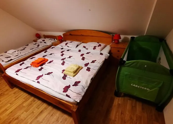 Venkovský dům Podkroví V Jihočeském Statku