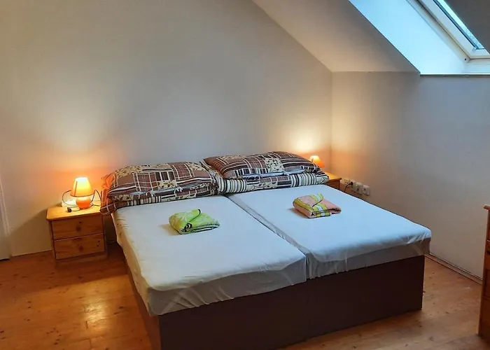 Venkovský dům Podkroví V Jihočeském Statku Nemejice