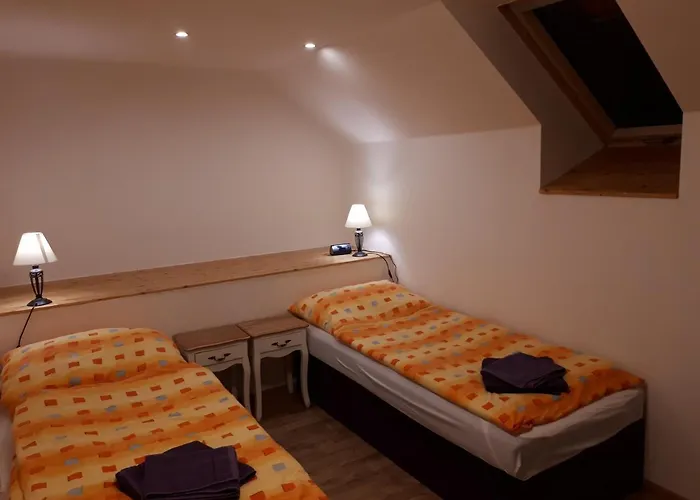 Podkroví V Jihočeském Statku Venkovský dům Nemejice